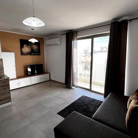 Mediterranea 2 Bedroom Smart Apartment เซนต์พอลส์เบย์ ภายนอก รูปภาพ